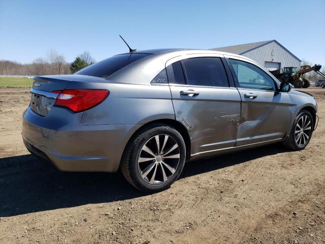 Photo 3 from auction – 2013 CHRYSLER 200 LIMITE with VIN 1C3CCBCG3DN711343