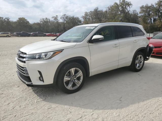 TOYOTA HIGHLANDER 2018 with VIN 5TDYZRFH6JS250545 - Photo from auction