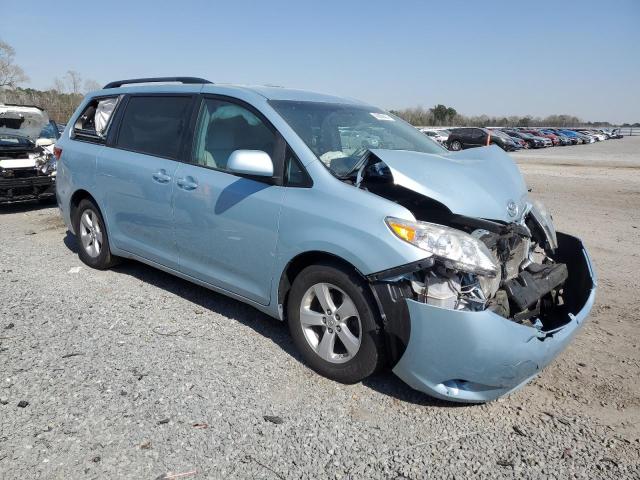 Photo 4 from auction – 2015 TOYOTA SIENNA LE with VIN 5TDKK3DC0FS681663