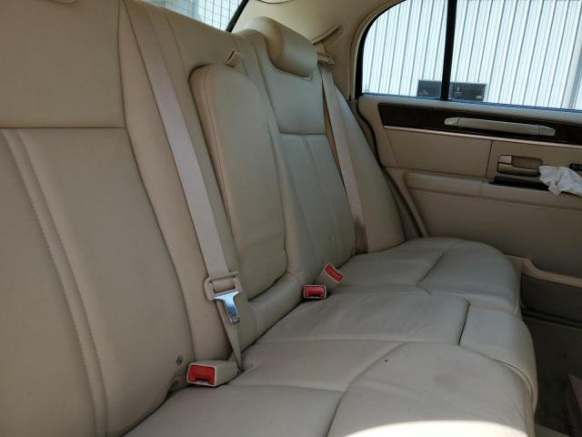 Photo 10 from auction – 2008 LINCOLN TOWN CAR S with VIN 2LNHM85V68X644511