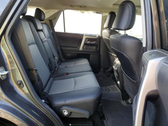 Photo 10 from auction – 2022 TOYOTA 4RUNNER SR with VIN JTEFU5JR6N5274334