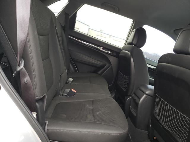 Photo 10 from auction – 2015 KIA SORENTO LX with VIN 5XYKT3A63FG557721