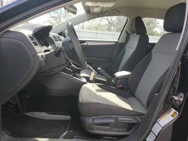 Photo 7 from auction – 2018 VOLKSWAGEN JETTA S with VIN 3VW2B7AJ2JM214227
