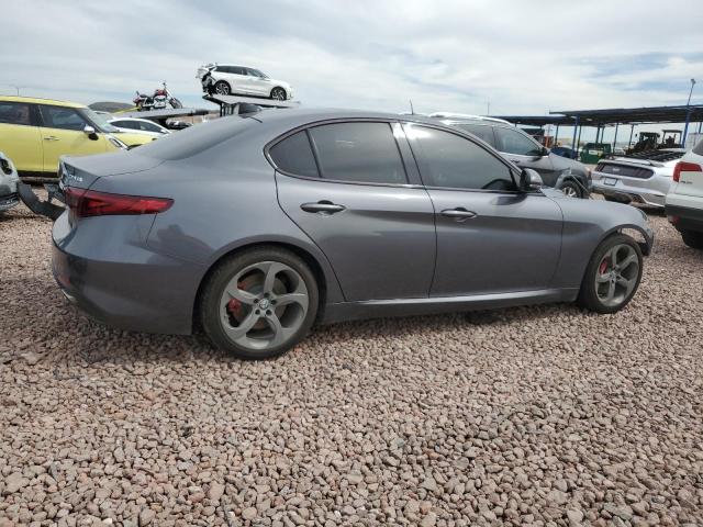 Photo 3 from auction – 2017 ALFA ROMEO GIULIA with VIN ZARFAEBN0H7555813