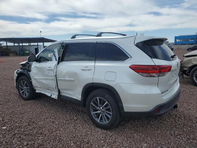 Photo 2 from auction – 2019 TOYOTA HIGHLANDER with VIN 5TDKZRFH9KS311328