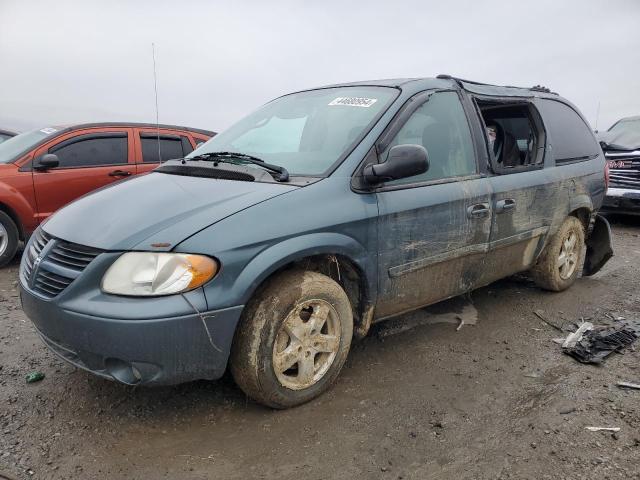 DODGE GRAND CARA 2005 with VIN 2D4GP44L35R230752 - Photo from auction
