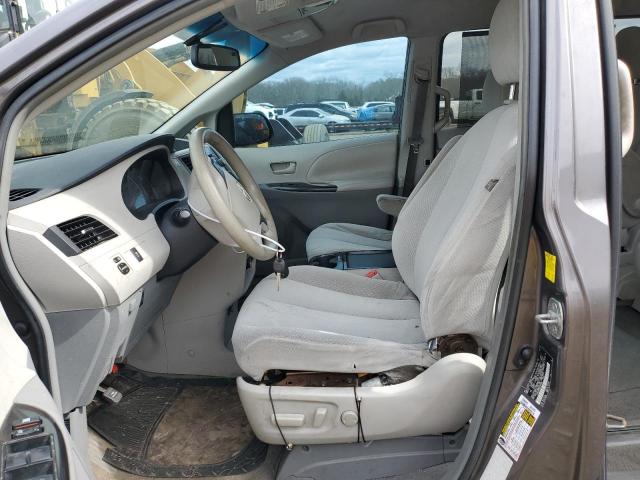 Photo 7 from auction – 2011 TOYOTA SIENNA LE with VIN 5TDKK3DC5BS004828