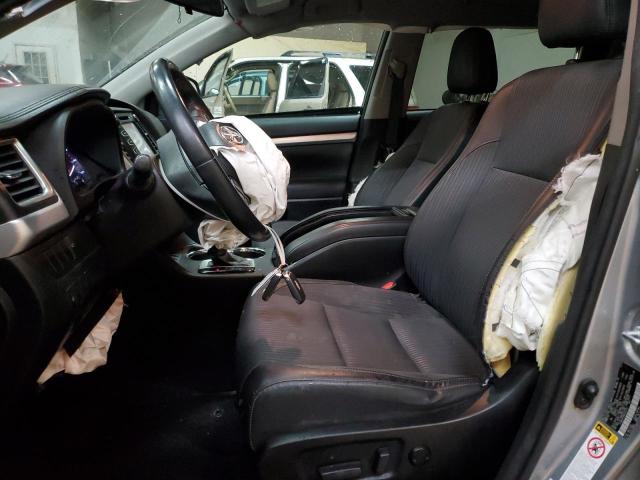 Photo 7 from auction – 2016 TOYOTA HIGHLANDER with VIN 5TDBKRFH8GS252140