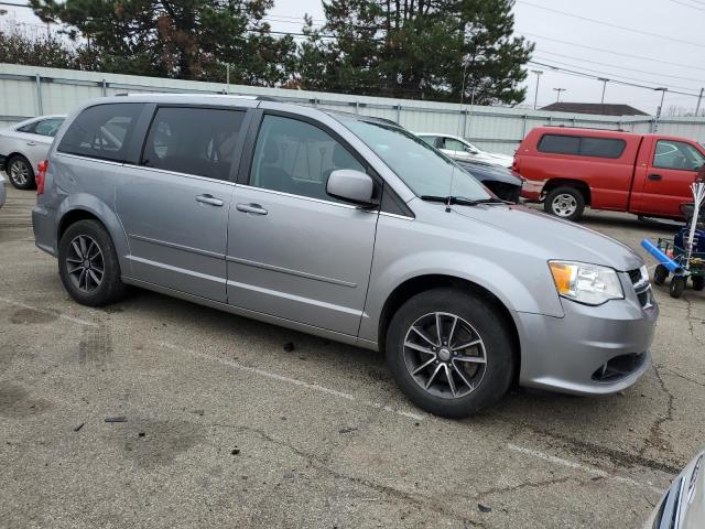 Photo 4 from auction – 2017 DODGE GRAND CARA with VIN 2C4RDGCG4HR557296