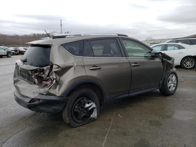 Photo 3 from auction – 2015 TOYOTA RAV4 LE with VIN JTMZFREV1FD052057