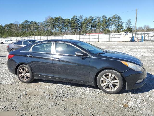 Photo 4 from auction – 2013 HYUNDAI SONATA SE with VIN 5NPEC4AC2DH711415