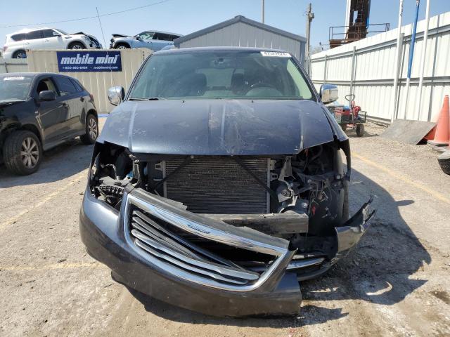 Photo 5 from auction – 2013 CHRYSLER TOWN & COU with VIN 2C4RC1CG3DR663720