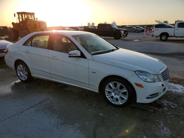Photo 4 from auction – 2012 MERCEDES-BENZ E 350 with VIN WDDHF5KB5CA529980