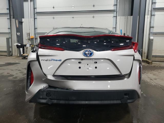 Photo 6 from auction – 2018 TOYOTA PRIUS PRIM with VIN JTDKARFP7J3075115