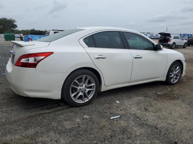 Photo 3 from auction – 2010 NISSAN MAXIMA S with VIN 1N4AA5AP2AC868467