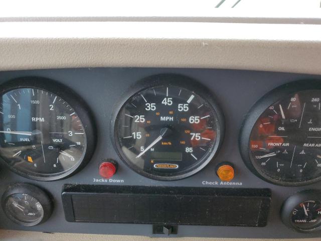 Photo 8 from auction – 2003 FREIGHTLINER CHASSIS X with VIN 4UZAAHBS93CM32051