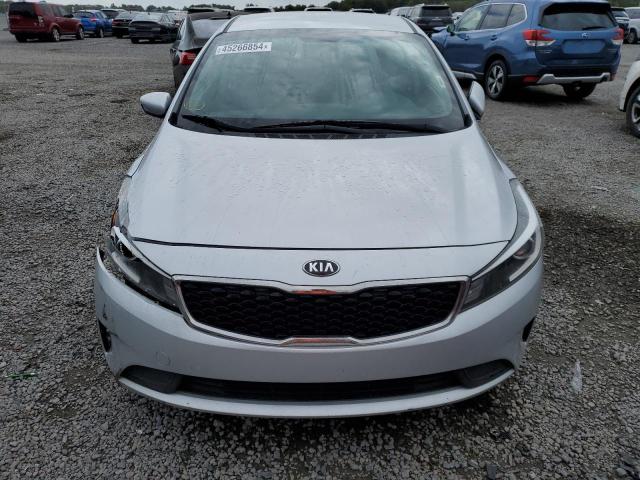 Photo 5 from auction – 2017 KIA FORTE LX with VIN 3KPFK4A7XHE017172
