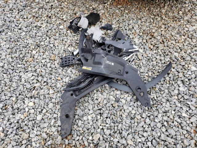 Photo 13 from auction – 2021 TOYOTA HIGHLANDER with VIN 5TDLZRAHXMS047597