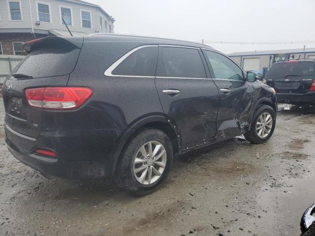 Photo 3 from auction – 2017 KIA SORENTO LX with VIN 5XYPGDA33HG281761