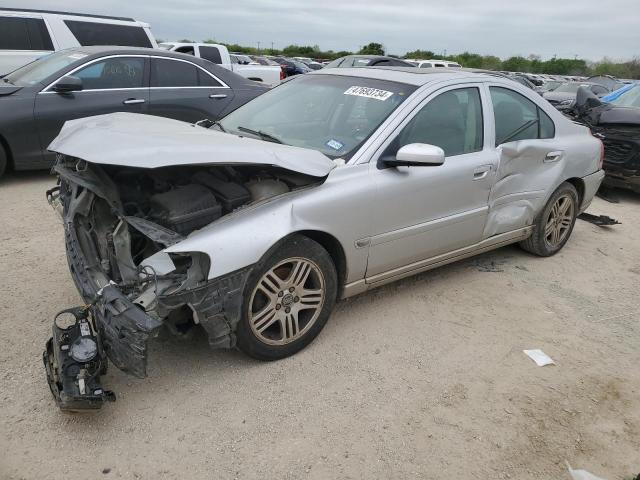 VOLVO S60 2.5T 2005 with VIN YV1RS592252463752 - Photo from auction