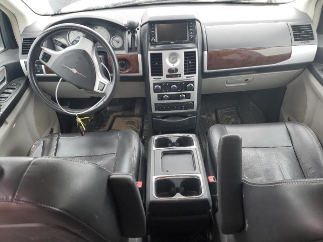 Photo 8 from auction – 2010 CHRYSLER TOWN & COU with VIN 2A4RR8D17AR451765