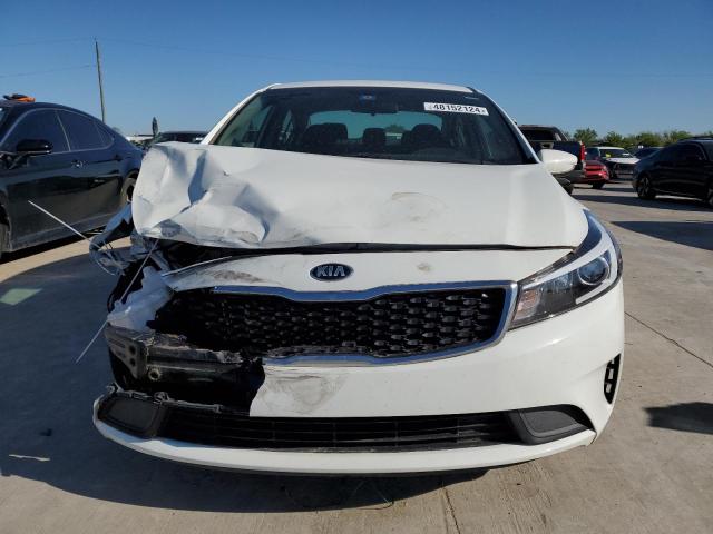 Photo 5 from auction – 2017 KIA FORTE LX with VIN 3KPFK4A70HE047135