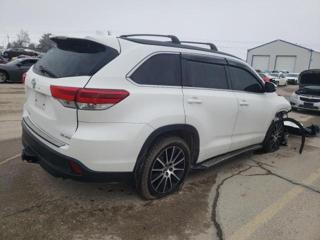 Photo 3 from auction – 2018 TOYOTA HIGHLANDER with VIN 5TDJZRFH0JS538319