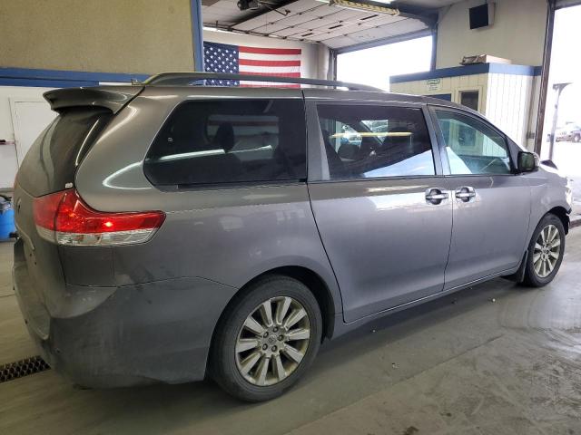 Photo 3 from auction – 2012 TOYOTA SIENNA XLE with VIN 5TDDK3DC4CS044621