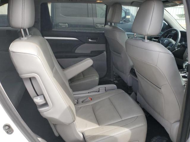 Photo 10 from auction – 2016 TOYOTA HIGHLANDER with VIN 5TDKKRFH1GS171934