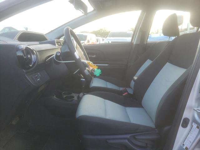Photo 7 from auction – 2015 TOYOTA PRIUS C with VIN JTDKDTB32F1582403