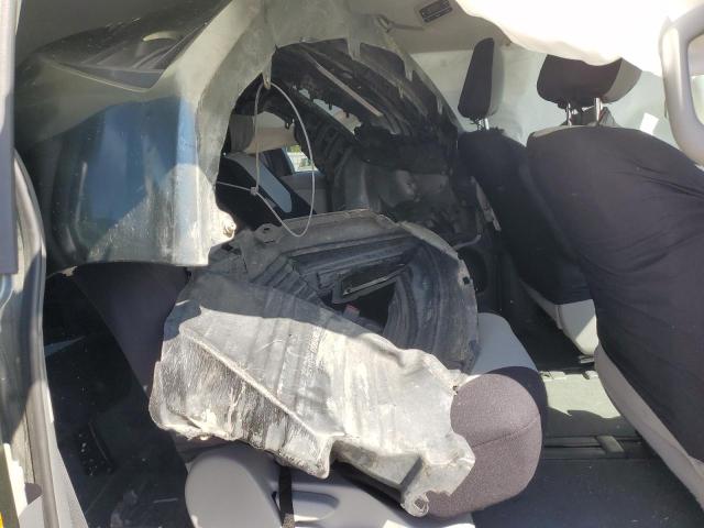 Photo 11 from auction – 2019 TOYOTA SIENNA with VIN 5TDZZ3DC3KS008161