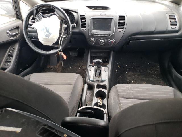 Photo 8 from auction – 2017 KIA FORTE LX with VIN 3KPFL4A73HE024851