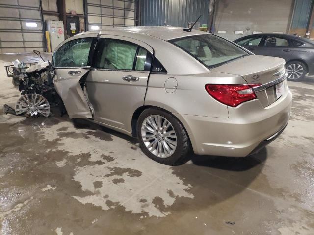 Photo 2 from auction – 2013 CHRYSLER 200 LIMITE with VIN 1C3CCBCG7DN744085