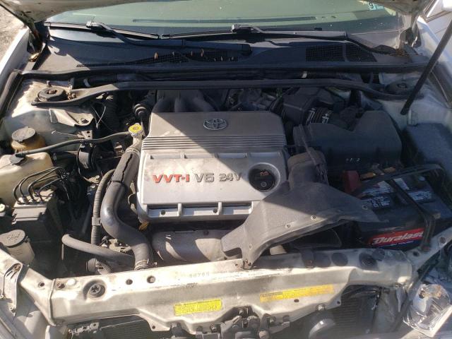 Photo 11 from auction – 2003 TOYOTA CAMRY LE with VIN 4T1BF30K13U052921