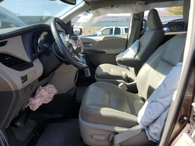 Photo 7 from auction – 2018 TOYOTA SIENNA XLE with VIN 5TDYZ3DC3JS965500