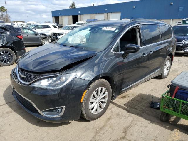 CHRYSLER PACIFICA T 2017 with VIN 2C4RC1BG7HR745344 - Photo from auction