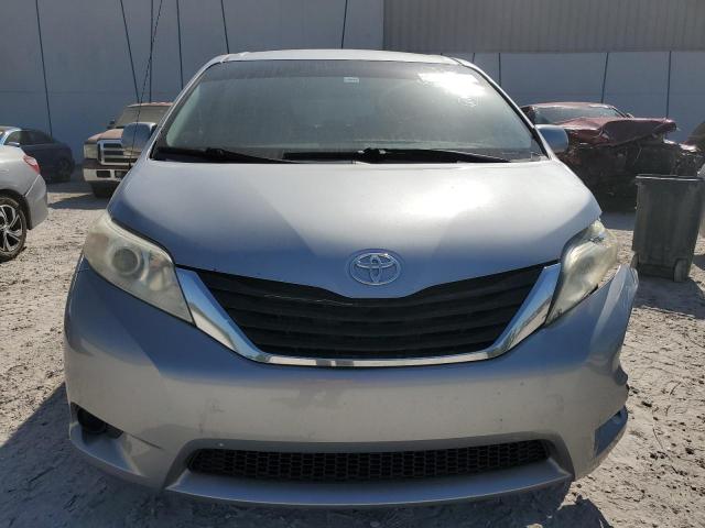 Photo 5 from auction – 2012 TOYOTA SIENNA LE with VIN 5TDKK3DC5CS209762
