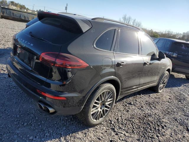 Photo 3 from auction – 2017 PORSCHE CAYENNE SE with VIN WP1AE2A2XHLA69367