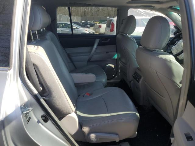 Photo 11 from auction – 2011 TOYOTA HIGHLANDER with VIN 5TDZK3EH1BS041920