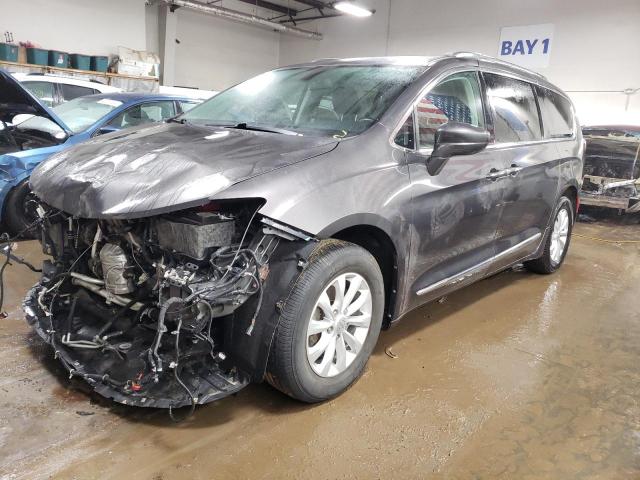 CHRYSLER PACIFICA T 2018 with VIN 2C4RC1BG2JR322998 - Photo from auction