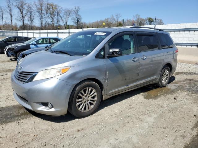 TOYOTA SIENNA XLE 2011 with VIN 5TDYK3DC6BS143053 - Photo from auction
