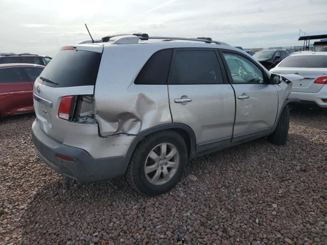 Photo 3 from auction – 2013 KIA SORENTO LX with VIN 5XYKT3A69DG320180