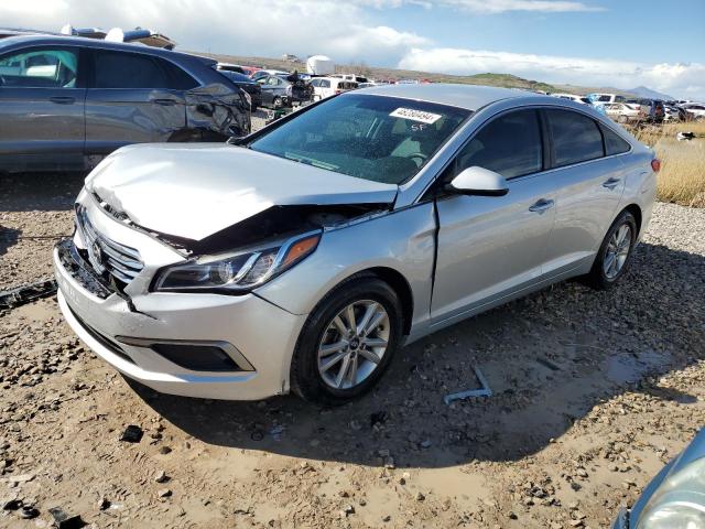 HYUNDAI SONATA SE 2017 with VIN 5NPE24AF4HH585478 - Photo from auction