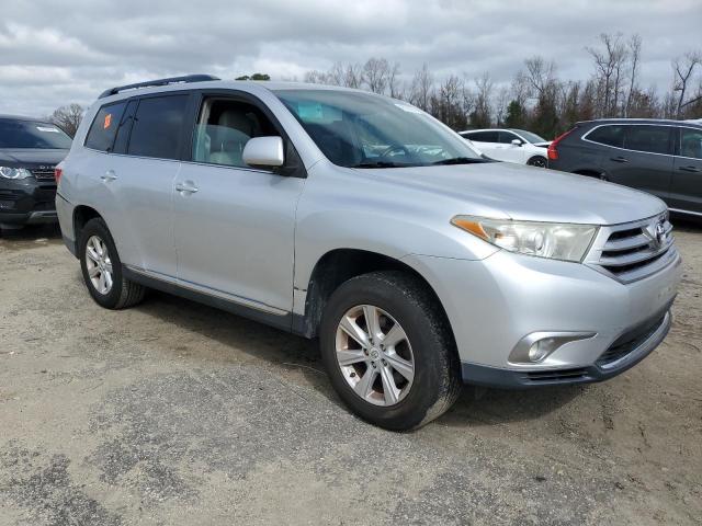 Photo 4 from auction – 2011 TOYOTA HIGHLANDER with VIN 5TDZK3EH2BS042686