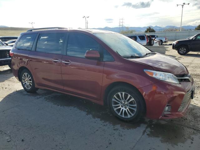 Photo 4 from auction – 2018 TOYOTA SIENNA XLE with VIN 5TDYZ3DC3JS910223