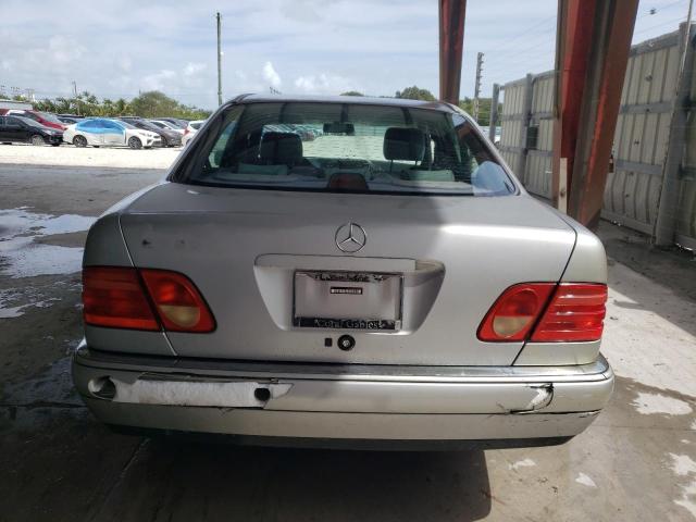 Photo 6 from auction – 1997 MERCEDES-BENZ E 320 with VIN WDBJF55F6VA347071