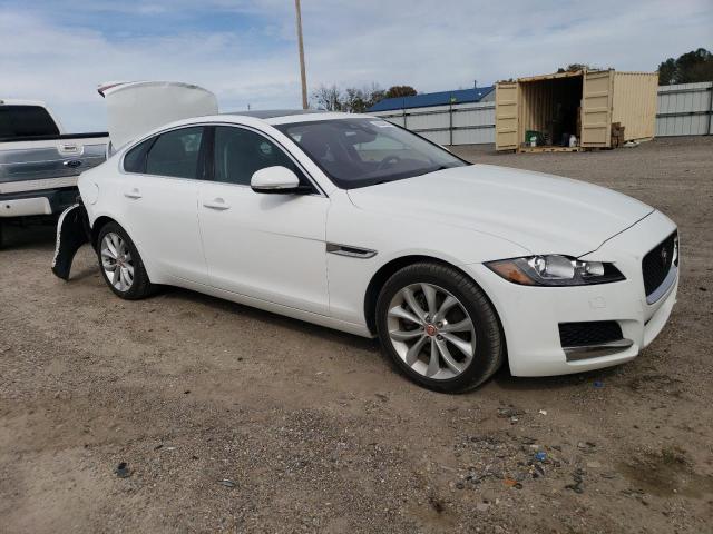 Photo 4 from auction – 2019 JAGUAR XF PREMIUM with VIN SAJBD4FX8KCY78724