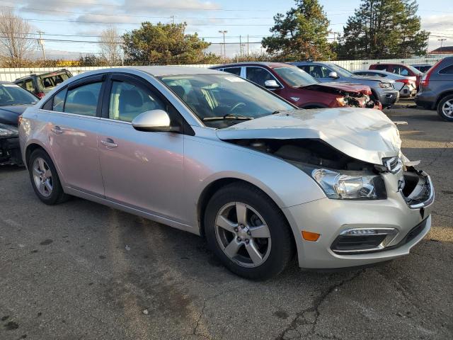 Photo 4 from auction – 2015 CHEVROLET CRUZE LT with VIN 1G1PC5SB6F7204053