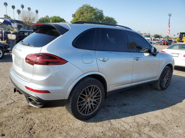Photo 3 from auction – 2017 PORSCHE CAYENNE with VIN WP1AA2A2XHKA83836