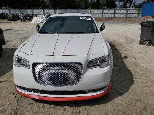Photo 5 from auction – 2017 CHRYSLER 300C with VIN 2C3CCAEG9HH564483